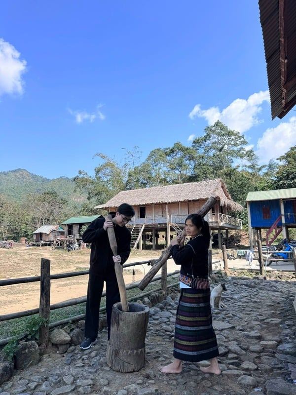 Làng du lịch Chênh Vênh